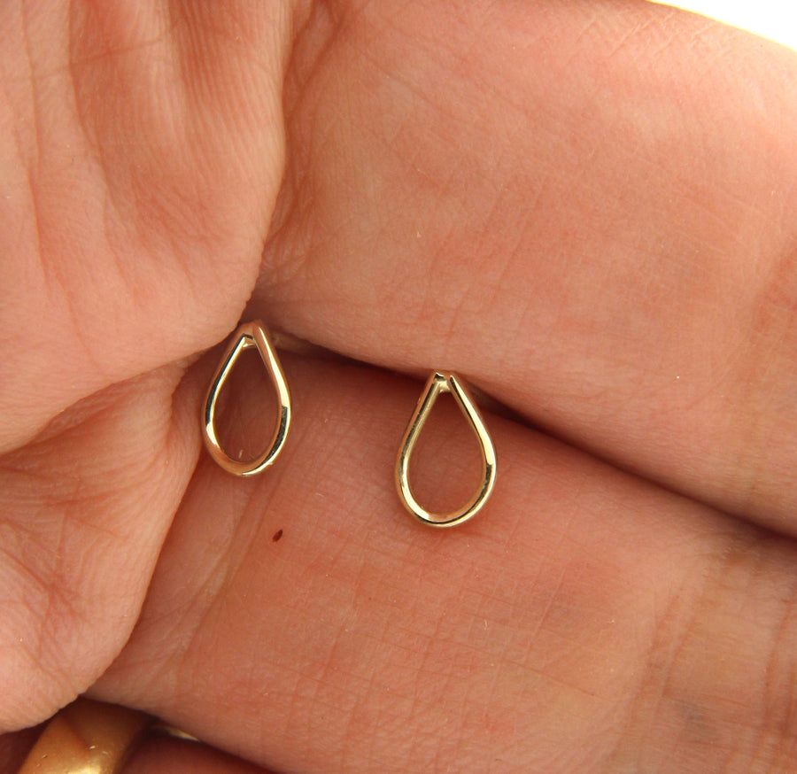 Solid 14k Gold Teardrop Minimalist Earrings