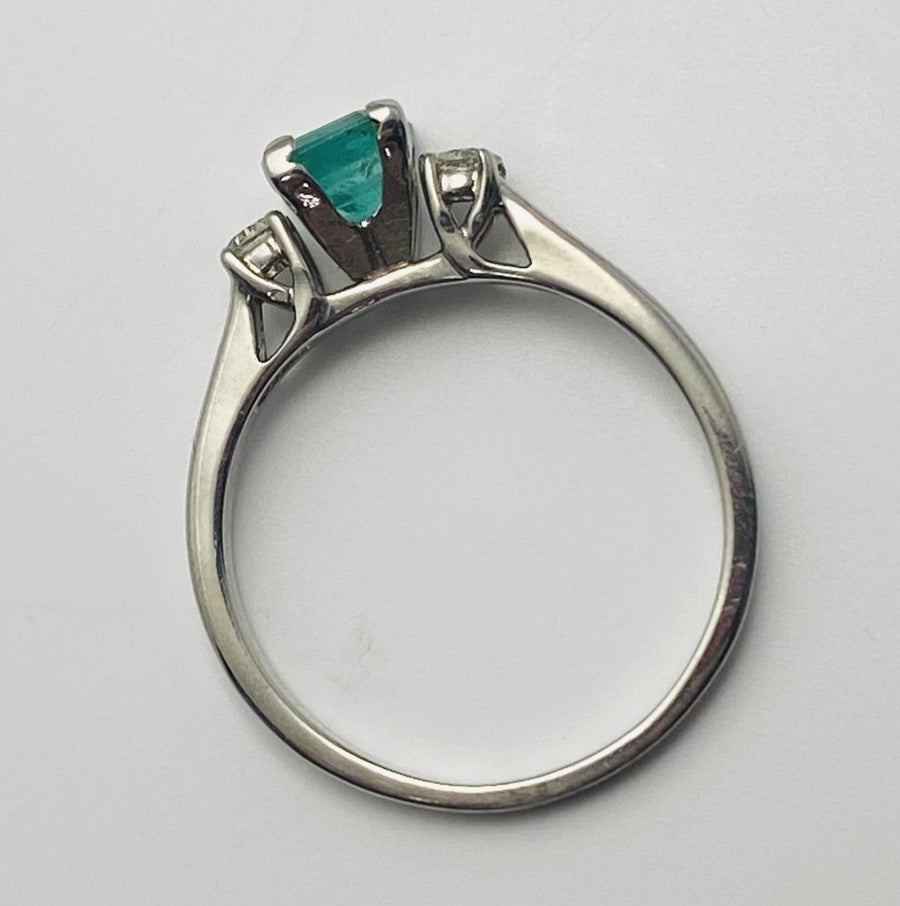 14kt White Gold 1.5ct Emerald & .15ctw Diamond Vintage Ring