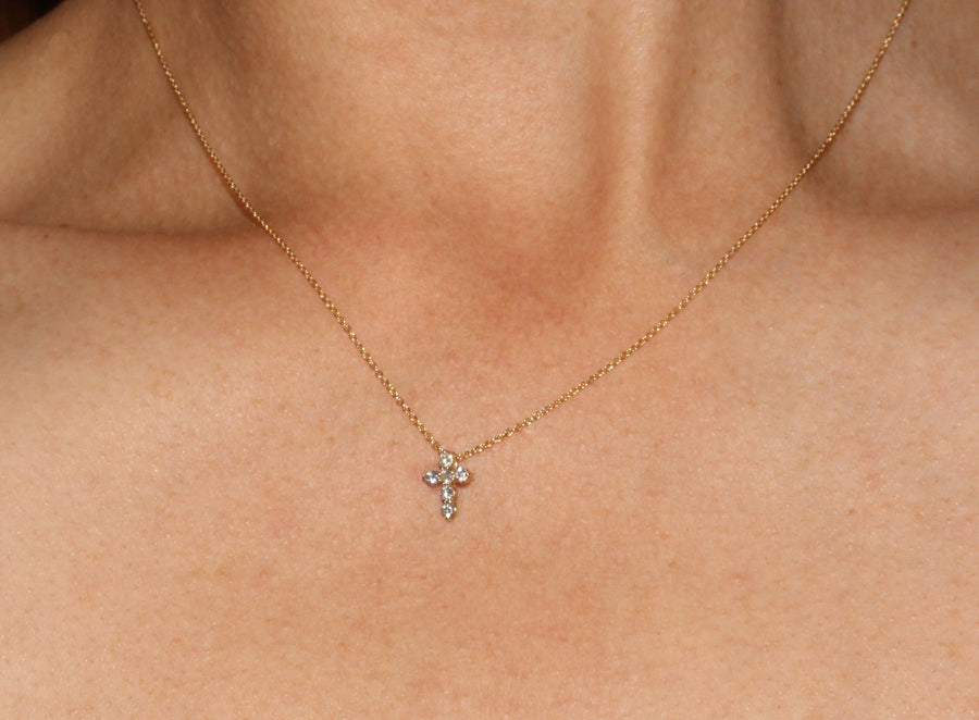 14kt .21ctw Diamond Gold Prong Set Diamond Solitaire Necklace