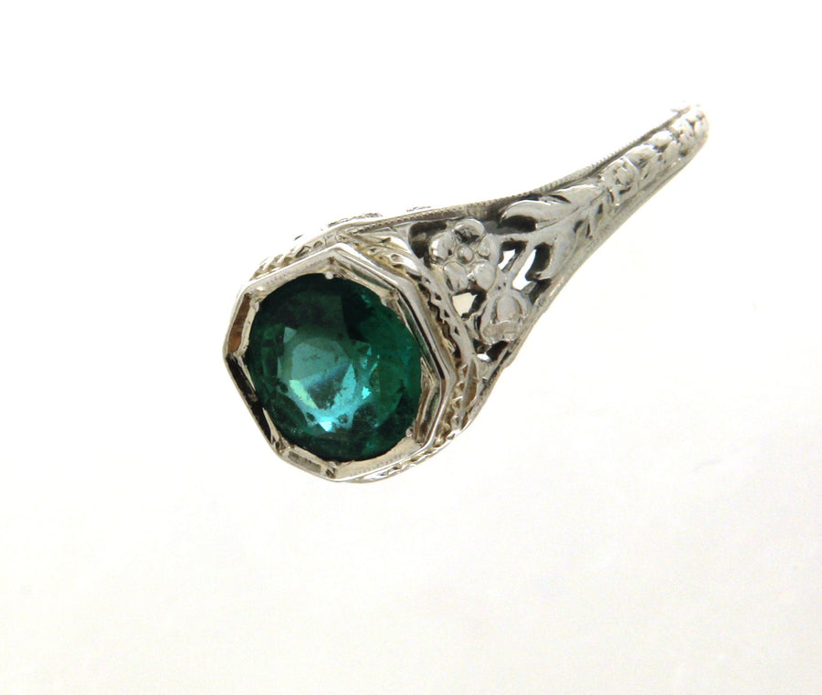 18k White Gold Filigree Vintage Mounting with Synthetic Emerald Center Stone