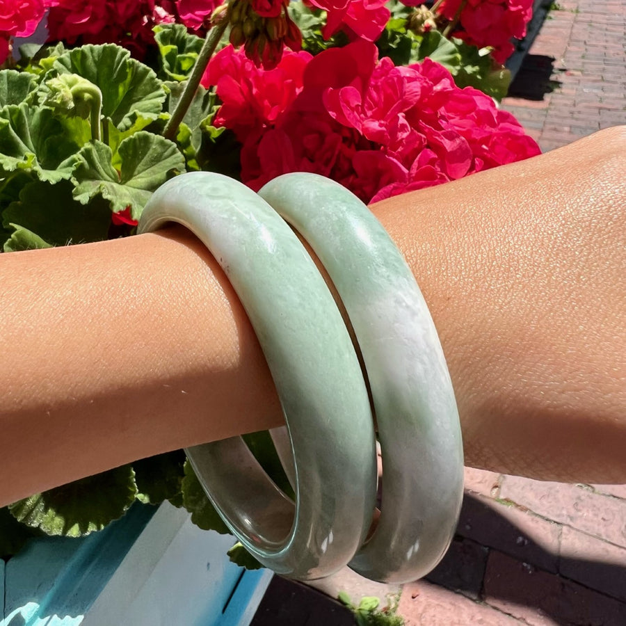 Natural Jade Bangle, Smooth Green Stone Slip-On Bracelet / Natural Stone Bangle